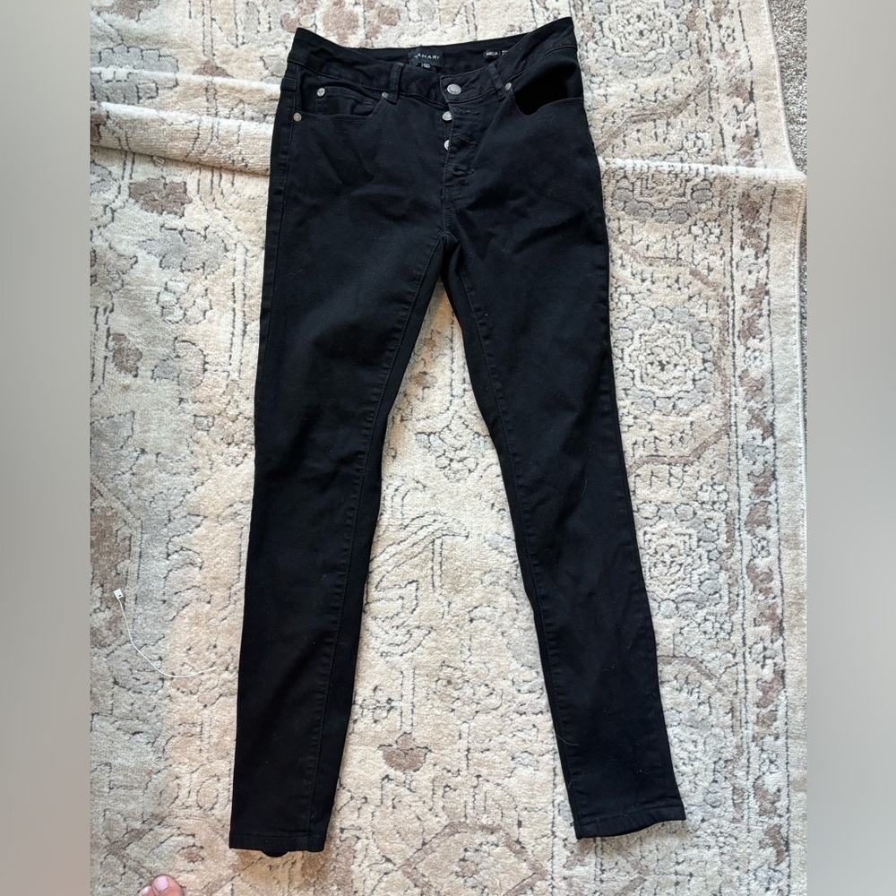 Tahari Women's Black Skinny Jeans